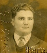 1951, prowincja Chaco, Argentyna.
Władysław Herbut - ur. w 1932 r. w Baryszu, w 1935 r. z rodziną emigrował do Argentyny.
Fot. NN, zbiory Władysława Herbuta, reprodukcje cyfrowe w Bibliotece Polskiej im. Ignacego Domeyki w Buenos Aires (Biblioteca Polaca Ignacio Domeyko) i w Ośrodku KARTA w Warszawie.