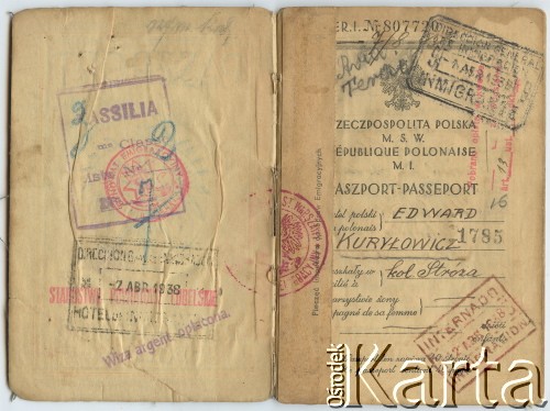 Paszport Edwarda Kuryłowicza (ur. 1921 r., w 1938 r. wyemigrował z rodziną do Argentyny). 
Fot. NN, zbiory Leokadii Kuryłowicz, reprodukcje cyfrowe w Bibliotece Polskiej im. Ignacego Domeyki w Buenos Aires (Biblioteca Polaca Ignacio Domeyko) i w Ośrodku KARTA w Warszawie.