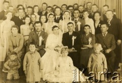 Lata 50., Coronel du Graty, prowincja Chaco, Argentyna.
Ślub Stanisławy Wojtuń.
Fot. NN, zbiory Stanisława Wojtuń, reprodukcje cyfrowe w Bibliotece Polskiej im. Ignacego Domeyki w Buenos Aires (Biblioteca Polaca Ignacio Domeyko) i w Ośrodku KARTA w Warszawie.