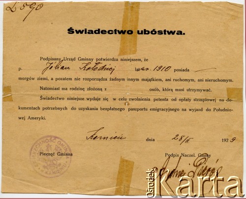 22.02.1929. Świadectwo ubóstwa Juljana Kołodzieja. Zwalniało go z wnoszenia opłat stemplowych na dokumentach potrzebnych do uzyskania bezpłatnego paszportu. Strona 1.
Fot. NN, udostępnił Alfredo Kołodziej, reprodukcje cyfrowe w Bibliotece Polskiej im. Ignacego Domeyki w Buenos Aires (Biblioteca Polaca Ignacio Domeyko) i w Ośrodku KARTA w Warszawie.