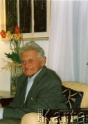 Brak daty, Londyn, Anglia, Wielka Brytania.
Dr Mieczysław Paszkiewicz (1925-2004), historyk sztuki, poeta i pisarz, wieloletni wykładowca i dziekan Wydziału Humanistycznego Polskiego Uniwersytetu na Obczyźnie.
Fot. NN, kolekcja Polskiego Uniwersytetu na Obczyźnie w Londynie, zbiory Ośrodka KARTA