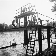 1986, Ostrzeszów, woj. kaliskie, Polska. 
Basen.
Fot. Stanisław Kulawiak, zbiory Ośrodka KARTA.