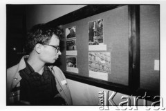 25–28.08.1988, Kraków, Polska.
Uczestnik Międzynarodowej Konferencji Praw Człowieka, odbywającej się w kościele św. Maksymiliana Marii Kolbego w Mistrzejowicach. 
Fot. Stanisław Kulawiak, zbiory Ośrodka KARTA