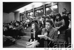 25–28.08.1988, Kraków, Polska.
Obrady Międzynarodowej Konferencji Praw Człowieka w kościele św. Maksymiliana Marii Kolbego w Mistrzejowicach.
Fot. Stanisław Kulawiak, zbiory Ośrodka KARTA