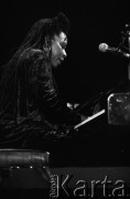 29.11.1998, Kalisz, Polska.
25. Międzynarodowy Festiwal Pianistów Jazzowych. Na zdjęciu pianistka i wokalistka Amina Claudine Myer.
Fot. Stanisław Kulawiak, zbiory Ośrodka KARTA