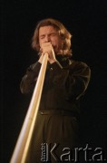 28.11.1998, Kalisz, Polska.
25. Międzynarodowy Festiwal Pianistów Jazzowych. Michaił Alperin Moscow Art Trio. Na zdjęciu Arkady Shilkloper.
Fot. Stanisław Kulawiak, zbiory Ośrodka KARTA