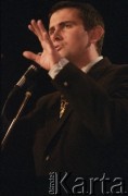 28.11.1998, Kalisz, Polska.
25. Międzynarodowy Festiwal Pianistów Jazzowych. Na zdjęciu dziennikarz muzyczny Marcin Kydryński.
Fot. Stanisław Kulawiak, zbiory Ośrodka KARTA