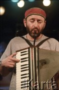 28.11.1998, Kalisz, Polska.
25. Międzynarodowy Festiwal Pianistów Jazzowych. Michaił Alperin Moscow Art Trio. Na zdjęciu pianista Michaił Alperin.
Fot. Stanisław Kulawiak, zbiory Ośrodka KARTA