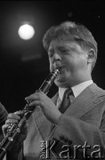 26.11.1999, Kalisz, Polska.
26. Międzynarodowy Festiwal Pianistów Jazzowych. Na zdjęciu saksofonista i klarnecista Zbigniew Jaremko.
Fot. Stanisław Kulawiak, zbiory Ośrodka KARTA