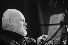 30.11.2001, Kalisz, Polska.
28. Międzynarodowy Festiwal Pianistów Jazzowych. Na zdjęciu trębacz Andrzej Przybielski.
Fot. Stanisław Kulawiak, zbiory Ośrodka KARTA