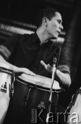 02.12.2001, Kalisz, Polska.
28. Międzynarodowy Festiwal Pianistów Jazzowych. Występ Alex Wilson Quintet, na zdjęciu Jorge Posada.
Fot. Stanisław Kulawiak, zbiory Ośrodka KARTA