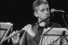 02.12.2001, Kalisz, Polska.
28. Międzynarodowy Festiwal Pianistów Jazzowych. Na zdjęciu flecista Gunter Wehinger.
Fot. Stanisław Kulawiak, zbiory Ośrodka KARTA