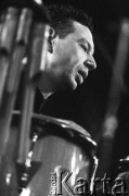 29.11.2002, Kalisz, Polska.
29. Międzynarodowy Festiwal Pianistów Jazzowych. Na scenie Leonid Shinkarenko Septet. Na zdjęciu Pavel Giunter.
Fot. Stanisław Kulawiak, zbiory Ośrodka KARTA
