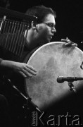 30.11.2002, Kalisz, Polska.
29. Międzynarodowy Festiwal Pianistów Jazzowych. Andrzej Trzaskowski Sextet i Jan Ptaszyn Wróblewski. Na zdjęciu Marcin Jahr.
Fot. Stanisław Kulawiak, zbiory Ośrodka KARTA