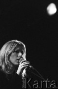 1.12.2002, Kalisz, Polska.
29. Międzynarodowy Festiwal Pianistów Jazzowych. Występuje Anna Maria Jopek.
Fot. Stanisław Kulawiak, zbiory Ośrodka KARTA