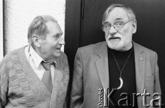 29.11.2003, Kalisz, Polska.
30. Międzynarodowy Festiwal Pianistów Jazzowych. Kompozytor i multiinstrumentalista Andrzej Kurylewicz (z prawej) oraz kontrabasista Witold Kujawski.
Fot. Stanisław Kulawiak, zbiory Ośrodka KARTA