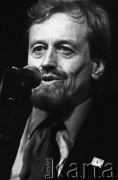 30.11.2003, Kalisz, Polska.
30. Międzynarodowy Festiwal Pianistów Jazzowych. Na scenie pianista Adam Makowicz.
Fot. Stanisław Kulawiak, zbiory Ośrodka KARTA