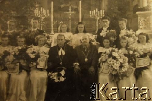 Lata 20., Republika Łotewska.
Pierwsza Komunia Święta.
Fot. NN, zbiory Archiwum Historii Mówionej Ośrodka KARTA i Domu Spotkań z Historią, udostępniła Janina Mickiewicz w ramach projektu 
