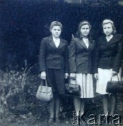 Lata 30., Miory, Polska.
Genowefa Janukowicz (1. z lewej) z przyjaciółkami.
Fot. NN, zbiory Archiwum Historii Mówionej Ośrodka KARTA i Domu Spotkań z Historią, udostępniła Genowefa Janukowicz w ramach projektu 