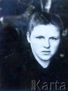 Lata 50., Miory, Białoruska SRR, ZSRR.
Portret Genowefy Janukowicz.
Fot. NN, zbiory Archiwum Historii Mówionej Ośrodka KARTA i Domu Spotkań z Historią, udostępniła Genowefa Janukowicz w ramach projektu 