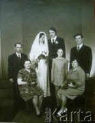 Lata 70., Białoruska SRR, ZSRR.
Portret ślubny syna Genowefy Janukowicz.
Fot. NN, zbiory Archiwum Historii Mówionej Ośrodka KARTA i Domu Spotkań z Historią, udostępniła Genowefa Janukowicz w ramach projektu 