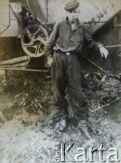 1956, Kazachska SRR, ZSRR.
Henryk Skuriat podczas żniw.
Fot. NN, zbiory Archiwum Historii Mówionej Ośrodka KARTA i Domu Spotkań z Historią, udostępnił Henryk Skuriat w ramach projektu 