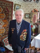 27.05.2007, Słobódka, Białoruś.
Władysław Karol w odświętnym garniturze z orderami polskimi i radzieckimi.
Fot. Magdalena Kwiecińska, fotografia wykonana w ramach realizacji projektu 