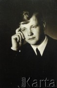 Przed 1939, brak miejsca.
Portret mężczyzny.
Fot. NN, zbiory Archiwum Historii Mówionej Ośrodka KARTA i Domu Spotkań z Historią, udostępniła Janina Szumiłło w ramach projektu 