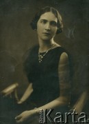 Ok. 1928, Lwów, Polska.
Maria Bryła (z d. Mołodowa), matka Bogusławy Bryły-Czerny.
Fot. NN, zbiory Archiwum Historii Mówionej Ośrodka KARTA i Domu Spotkań z Historią, udostępniła Bogusława Bryła-Czerna w ramach projektu 
