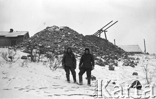 1955-1957, Workuta, Komi ASRR, ZSRR.
Łagiernicy pracujący w kopalni.
Fot. Eugeniusz Cydzik, udostępnił Eugeniusz Cydzik w ramach projektu 