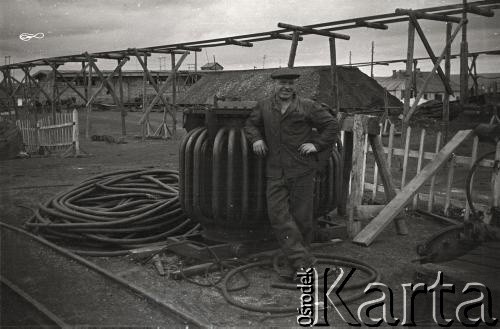1955-1957, Workuta, Komi ASRR, ZSRR.
Łagiernik pracujący w kopalni. 
Fot. Eugeniusz Cydzik, udostępnił Eugeniusz Cydzik w ramach projektu 