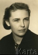 1946/1947, Zduńska Wola, Polska.
Portret Marii Zappe.
Fot. NN, zbiory Archiwum Historii Mówionej Ośrodka KARTA i Domu Spotkań z Historią, udostępniły Irena i Jadwiga Zappe w ramach projektu 