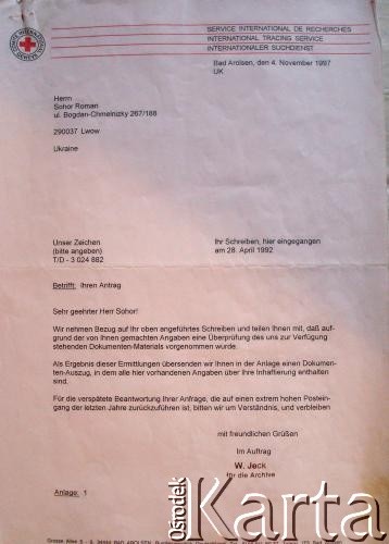 4.11.1997, Bad Arolsen, Niemcy.
Pismo od International Tracing Service do Romana Sohora poświadczające uwięzienie w obozach koncentracyjnych w Auschwitz, Ravensbruck i Sachsenhausen. Tłumaczenie na język ukraiński.
Zbiory Archiwum Historii Mówionej Ośrodka KARTA i Domu Spotkań z Historią, udostępnił Roman Sogor w ramach projektu 