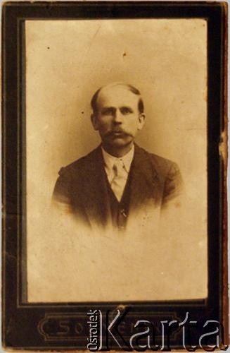 Początek XX wieku, Brasław, Republika Łotewska.
Konstanty Hryniewicz, dziadek Wandy Hryniewicz.
Fot. NN, zbiory Archiwum Historii Mówionej Ośrodka KARTA i Domu Spotkań z Historią, udostępniła Wanda Hryniewicz w ramach projektu 