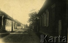 Lata 30., Pińsk, woj. poleskie, Polska.
Dom rodzinny Reginy Kołb z domu Kolbus.
Fot. NN, zbiory Archiwum Historii Mówionej Ośrodka KARTA i Domu Spotkań z Historią, udostępniła Regina Kołb w ramach projektu 