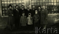 Lata 70./80., Ukraińska SRR, ZSRR.
Grupa osób. 3. z prawej Leopold Kałakajło.
Fot. NN, zbiory Archiwum Historii Mówionej Ośrodka KARTA i Domu Spotkań z Historią, udostępnił Leopold Kałakajło w ramach projektu 