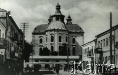 1920-1939, Pińsk, woj. poleskie, Polska.
Kościół Jezuitów.
Fot. NN, zbiory Archiwum Historii Mówionej Ośrodka KARTA i Domu Spotkań z Historią, udostępniła Albina Smołko w ramach projektu 