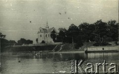 1920-1939, Horodyszcze k/Pińska, woj. poleskie, Polska.
Kościół św. Anny.
Fot. NN, zbiory Archiwum Historii Mówionej Ośrodka KARTA i Domu Spotkań z Historią, udostępniła Albina Smołko w ramach projektu 