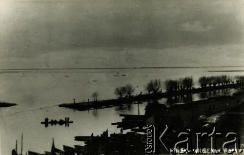 1920-1939, Pińsk, woj. poleskie, Polska.
Wiosenne rozlewisko Piny.
Fot. NN, zbiory Archiwum Historii Mówionej Ośrodka KARTA i Domu Spotkań z Historią, udostępniła Albina Smołko w ramach projektu 