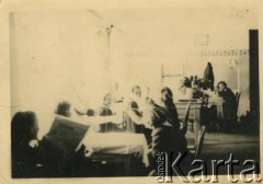 Lata 30., brak miejsca.
Obóz harcerski.
Fot. NN, zbiory Archiwum Historii Mówionej Ośrodka KARTA i Domu Spotkań z Historią, udostępniła Waleria Korolowa w ramach projektu 