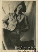 1946, brak miejsca.
Portret Walerii Korolowej.
Fot. NN, zbiory Archiwum Historii Mówionej Ośrodka KARTA i Domu Spotkań z Historią, udostępniła Waleria Korolowa w ramach projektu 