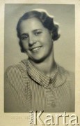 Ok. 1938, Ryga, Łotwa.
Portret Sabiny Duki.
Fot. NN, zbiory Archiwum Historii Mówionej Ośrodka KARTA i Domu Spotkań z Historią, udostępniła Sabina Duka w ramach projektu 