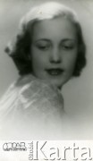 Lata 30., Ryga, Republika Łotewska.
Portret Walentyny Łastowskiej, siostry Piotra Łastowskiego wykonany w atelier fotograficznym 