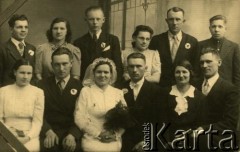 Przed 1939, Republika Łotewska.
Fotografia ślubna. Zdjęcie z rodzinnego archiwum Bogumiły Dmuchowskiej (z d. Wróblewskiej).
Fot. NN, zbiory Archiwum Historii Mówionej Ośrodka KARTA i Domu Spotkań z Historią, udostępniła Bogumiła Dmuchowska w ramach projektu 