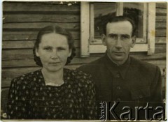Lata 50./60., Krasław, Łotewska SRR, ZSRR.
Regina i Stefan Syrycowie.
Fot. NN, zbiory Archiwum Historii Mówionej Ośrodka KARTA i Domu Spotkań z Historią, udostępniła Regina Syryca w ramach projektu 