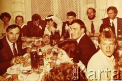 Koniec lat 70., Baranowicze, Białoruska SRR, ZSRR.
Ślub syna Teresy Sienkiewicz.
Fot. NN, zbiory Archiwum Historii Mówionej Ośrodka KARTA i Domu Spotkań z Historią, udostępniła Teresa Sienkiewicz w ramach projektu 