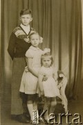 Lata 60, Dyneburg, Łotewska SRR, ZSRR.
Dzieci Longina Michajłowicza.
Fot. NN, zbiory Archiwum Historii Mówionej Ośrodka KARTA i Domu Spotkań z Historią, udostępnił Longin Michajłowicz w ramach projektu 