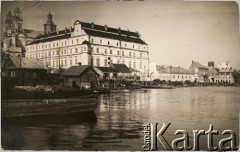 Lata 20. 30., Pińsk, woj. poleskie, Polska.
Kolegium i kościół jezuitów.
Fot. NN, zbiory Archiwum Historii Mówionej Ośrodka KARTA i Domu Spotkań z Historią, udostępniła Ludwika Pawlak w ramach projektu 