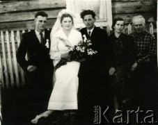 17.09.1961, obwód witebski, Białoruska SRR, ZSRR.
Ślub Tadeusza Czerniawskiego z Ireną.
Fot. NN, zbiory Archiwum Historii Mówionej Ośrodka KARTA i Domu Spotkań z Historią, udostępnił Tadeusz Czerniawski w ramach projektu 