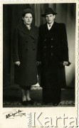 1962, Kłajpeda, Litewska SRR, ZSRR.
Portret Tadeusza Czerniawskiego z żoną.
Fot. NN, zbiory Archiwum Historii Mówionej Ośrodka KARTA i Domu Spotkań z Historią, udostępnił Tadeusz Czerniawski w ramach projektu 